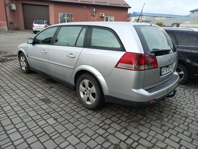 Серый Опель Вектра, объемом двигателя 2.2 л и пробегом 295 тыс. км за 3050 $, фото 1 на Automoto.ua