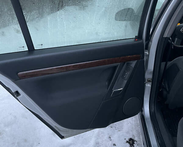 Серый Опель Вектра, объемом двигателя 1.9 л и пробегом 372 тыс. км за 3200 $, фото 18 на Automoto.ua