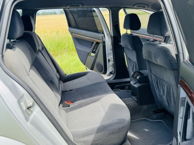 Серый Опель Вектра, объемом двигателя 2.2 л и пробегом 178 тыс. км за 2500 $, фото 11 на Automoto.ua