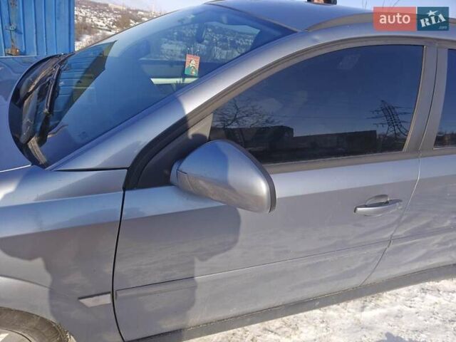 Сірий Опель Вектра, об'ємом двигуна 1.91 л та пробігом 362 тис. км за 3900 $, фото 22 на Automoto.ua