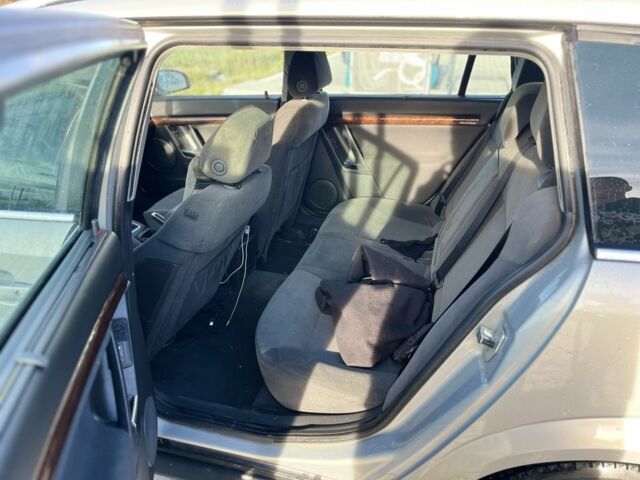 Серый Опель Вектра, объемом двигателя 1.9 л и пробегом 360 тыс. км за 4300 $, фото 7 на Automoto.ua