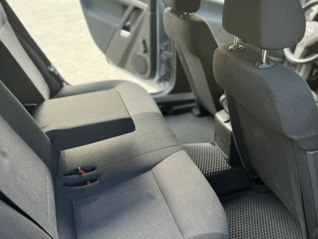 Серый Опель Вектра, объемом двигателя 1.9 л и пробегом 228 тыс. км за 5450 $, фото 14 на Automoto.ua