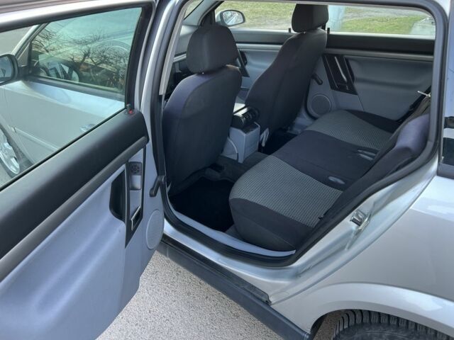 Серый Опель Вектра, объемом двигателя 1.9 л и пробегом 1 тыс. км за 2600 $, фото 5 на Automoto.ua