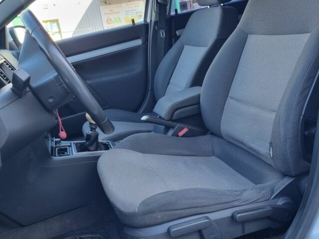 Серый Опель Вектра, объемом двигателя 1.9 л и пробегом 400 тыс. км за 3600 $, фото 11 на Automoto.ua