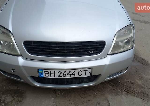 Серый Опель Вектра, объемом двигателя 1.9 л и пробегом 352 тыс. км за 4500 $, фото 4 на Automoto.ua