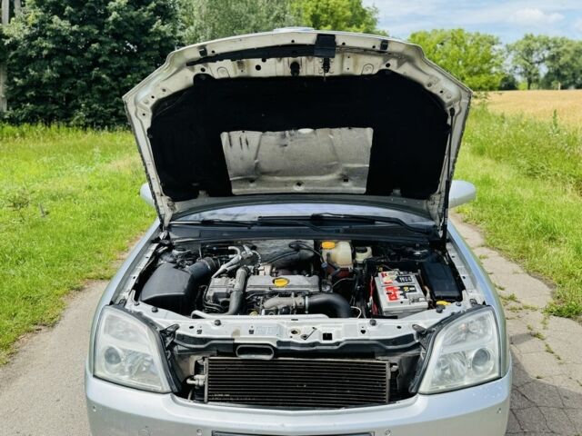 Серый Опель Вектра, объемом двигателя 2.2 л и пробегом 178 тыс. км за 2500 $, фото 12 на Automoto.ua