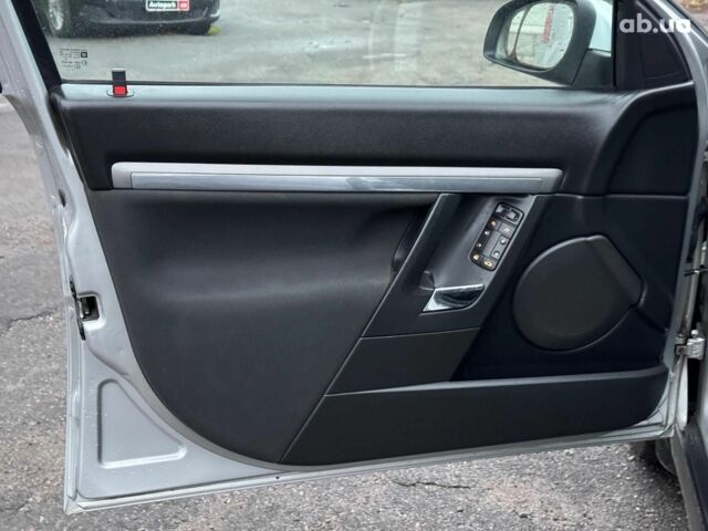 Серый Опель Вектра, объемом двигателя 1.9 л и пробегом 294 тыс. км за 5490 $, фото 11 на Automoto.ua