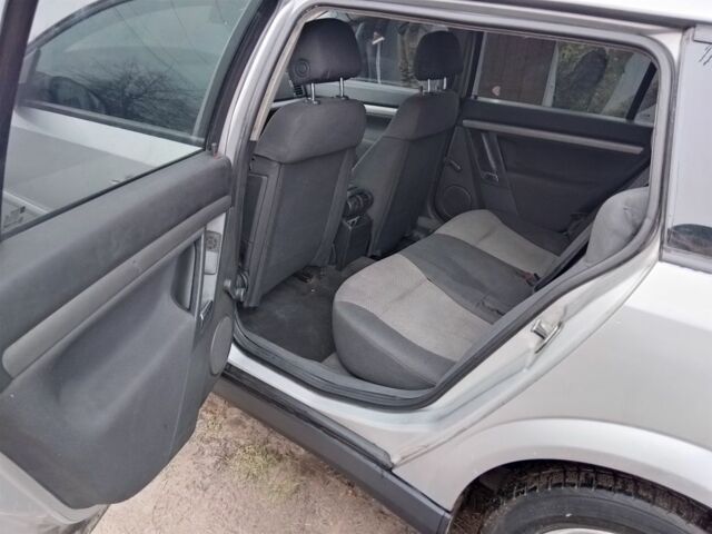 Сірий Опель Вектра, об'ємом двигуна 1.8 л та пробігом 360 тис. км за 2950 $, фото 4 на Automoto.ua