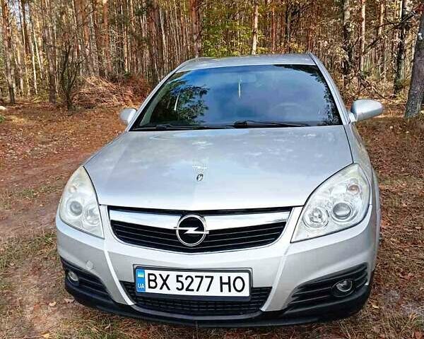 Серый Опель Вектра, объемом двигателя 1.8 л и пробегом 282 тыс. км за 5000 $, фото 1 на Automoto.ua