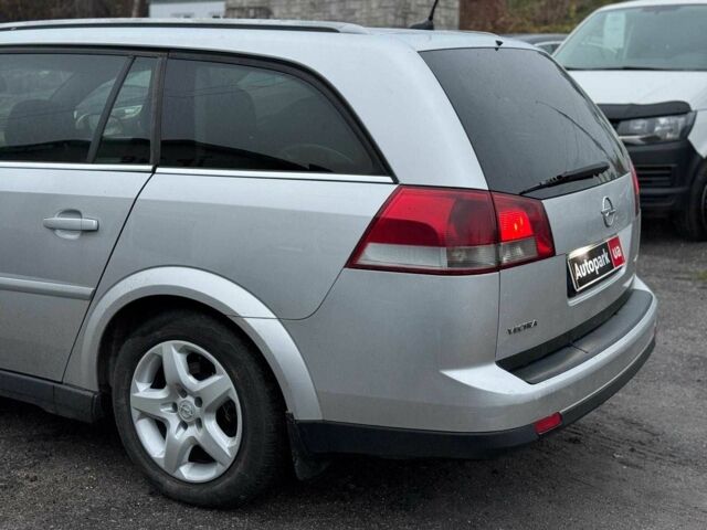 Серый Опель Вектра, объемом двигателя 1.9 л и пробегом 294 тыс. км за 5490 $, фото 8 на Automoto.ua