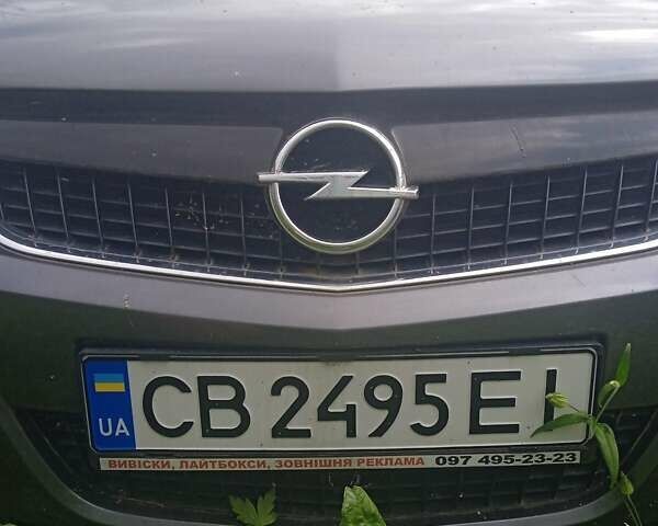 Сірий Опель Вектра, об'ємом двигуна 1.8 л та пробігом 350 тис. км за 4000 $, фото 6 на Automoto.ua