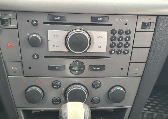 Серый Опель Вектра, объемом двигателя 3 л и пробегом 326 тыс. км за 4500 $, фото 9 на Automoto.ua