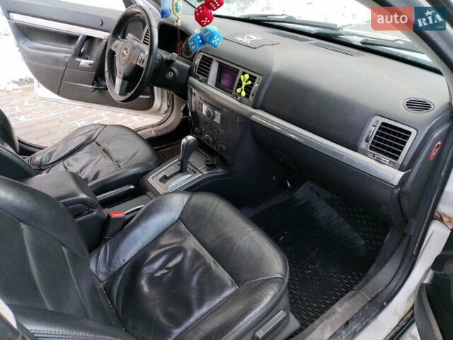 Сірий Опель Вектра, об'ємом двигуна 1.9 л та пробігом 285 тис. км за 5850 $, фото 16 на Automoto.ua