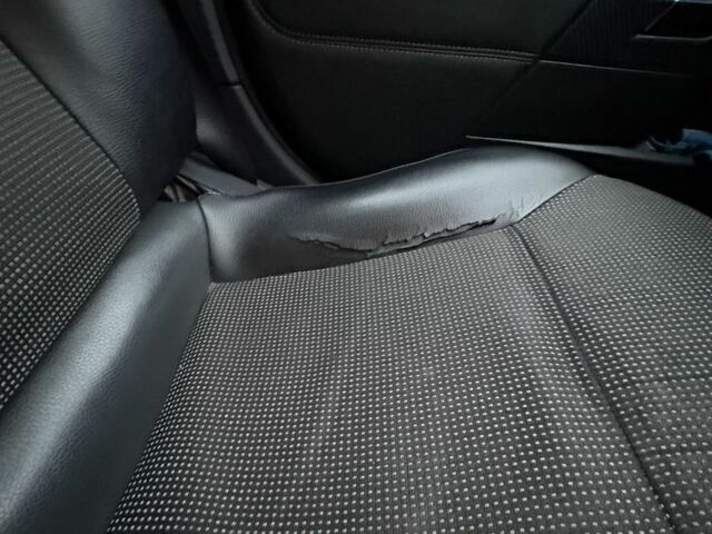 Серый Опель Вектра, объемом двигателя 1.9 л и пробегом 244 тыс. км за 5400 $, фото 13 на Automoto.ua