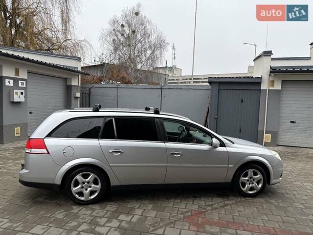 Серый Опель Вектра, объемом двигателя 1.9 л и пробегом 244 тыс. км за 5400 $, фото 4 на Automoto.ua