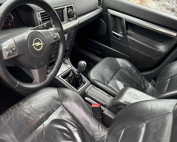 Серый Опель Вектра, объемом двигателя 1.9 л и пробегом 300 тыс. км за 2300 $, фото 7 на Automoto.ua