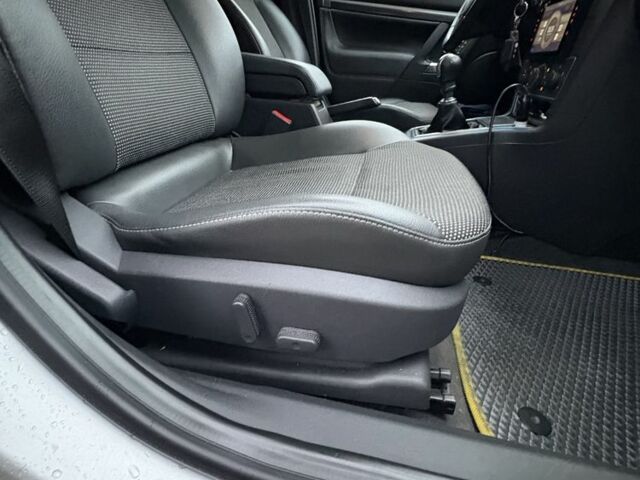 Серый Опель Вектра, объемом двигателя 1.9 л и пробегом 244 тыс. км за 5400 $, фото 12 на Automoto.ua