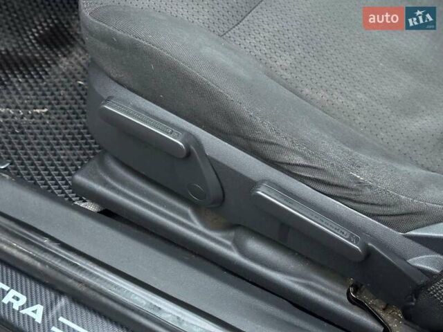 Серый Опель Вектра, объемом двигателя 1.9 л и пробегом 294 тыс. км за 5490 $, фото 14 на Automoto.ua