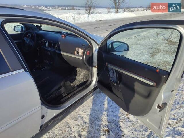 Сірий Опель Вектра, об'ємом двигуна 1.9 л та пробігом 359 тис. км за 5000 $, фото 6 на Automoto.ua