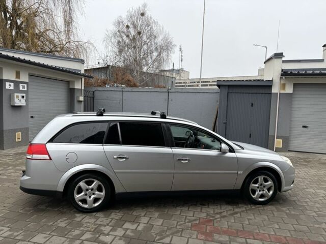 Серый Опель Вектра, объемом двигателя 1.9 л и пробегом 244 тыс. км за 5400 $, фото 5 на Automoto.ua