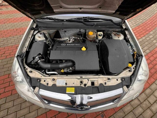 Сірий Опель Вектра, об'ємом двигуна 2.2 л та пробігом 259 тис. км за 4999 $, фото 13 на Automoto.ua