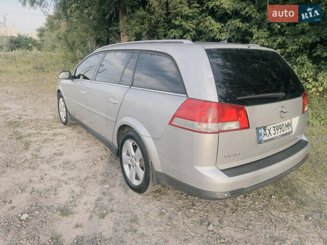 Сірий Опель Вектра, об'ємом двигуна 1.8 л та пробігом 338 тис. км за 5000 $, фото 3 на Automoto.ua