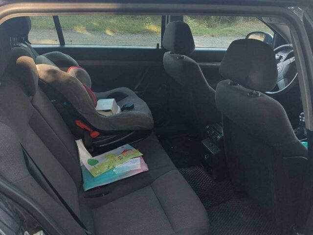 Серый Опель Вектра, объемом двигателя 1.9 л и пробегом 333 тыс. км за 5000 $, фото 7 на Automoto.ua