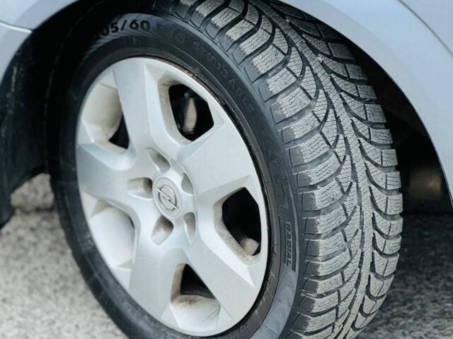 Серый Опель Вектра, объемом двигателя 0 л и пробегом 170 тыс. км за 2600 $, фото 15 на Automoto.ua