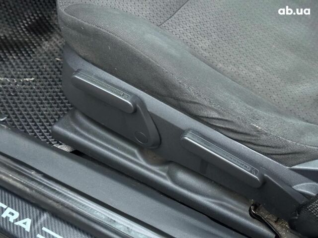 Серый Опель Вектра, объемом двигателя 1.9 л и пробегом 294 тыс. км за 5490 $, фото 14 на Automoto.ua