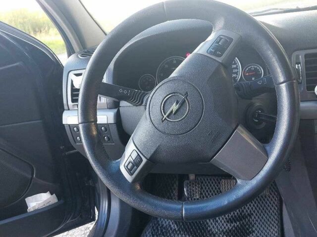 Серый Опель Вектра, объемом двигателя 1.9 л и пробегом 333 тыс. км за 5000 $, фото 6 на Automoto.ua