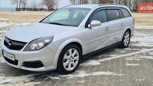 Серый Опель Вектра, объемом двигателя 2.96 л и пробегом 326 тыс. км за 4000 $, фото 32 на Automoto.ua