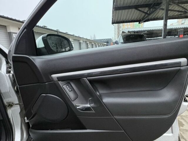 Серый Опель Вектра, объемом двигателя 1.9 л и пробегом 244 тыс. км за 5400 $, фото 11 на Automoto.ua