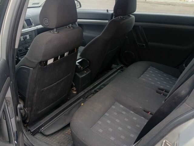 Серый Опель Вектра, объемом двигателя 0 л и пробегом 300 тыс. км за 2400 $, фото 13 на Automoto.ua