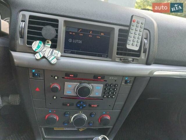 Сірий Опель Вектра, об'ємом двигуна 1.91 л та пробігом 335 тис. км за 4800 $, фото 8 на Automoto.ua