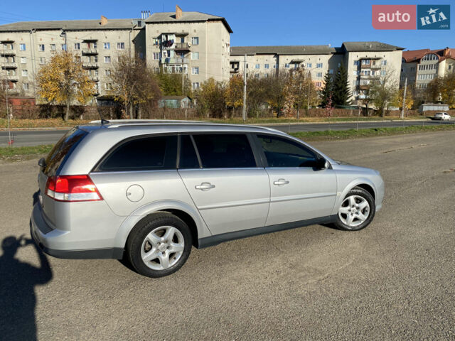 Серый Опель Вектра, объемом двигателя 1.91 л и пробегом 330 тыс. км за 4600 $, фото 1 на Automoto.ua