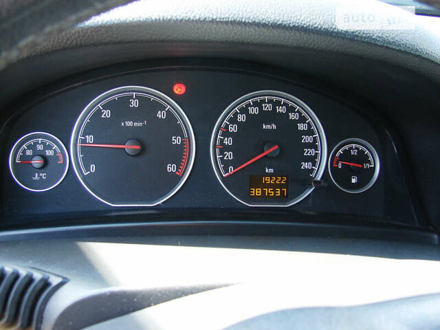 Серый Опель Вектра, объемом двигателя 1.9 л и пробегом 387 тыс. км за 5300 $, фото 20 на Automoto.ua