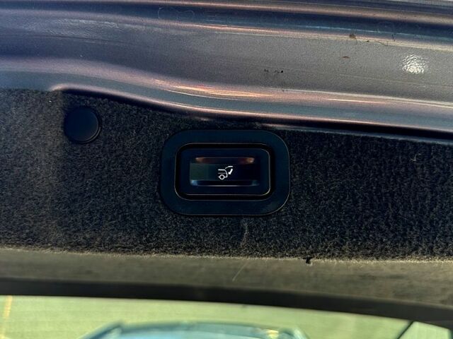 Серый Опель Вектра, объемом двигателя 1.9 л и пробегом 300 тыс. км за 5900 $, фото 2 на Automoto.ua