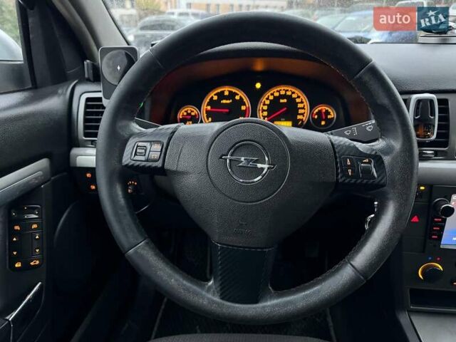 Серый Опель Вектра, объемом двигателя 1.9 л и пробегом 294 тыс. км за 5490 $, фото 24 на Automoto.ua