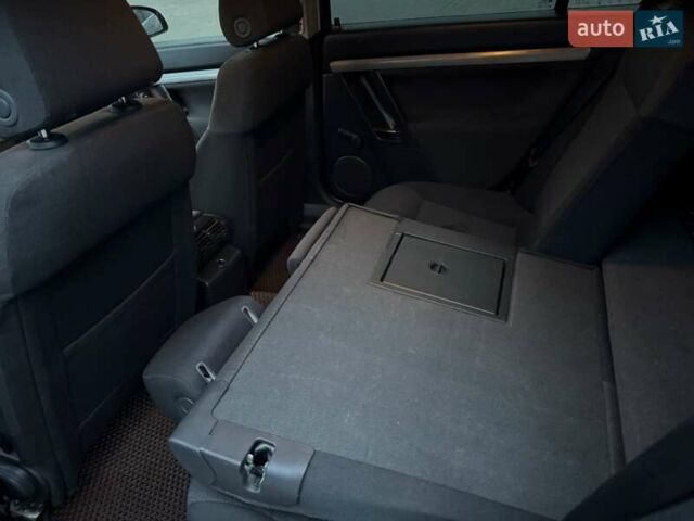 Серый Опель Вектра, объемом двигателя 1.9 л и пробегом 385 тыс. км за 4200 $, фото 12 на Automoto.ua