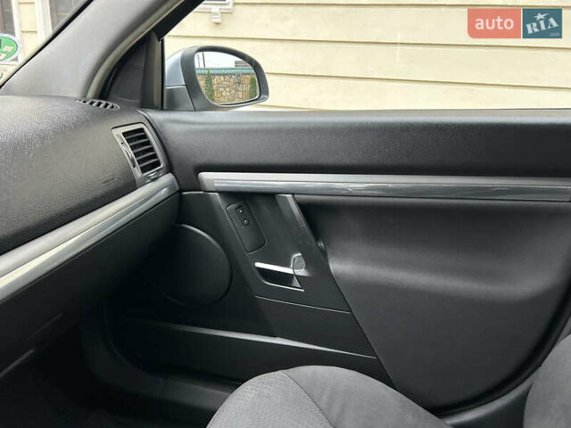 Сірий Опель Вектра, об'ємом двигуна 1.91 л та пробігом 264 тис. км за 3950 $, фото 13 на Automoto.ua