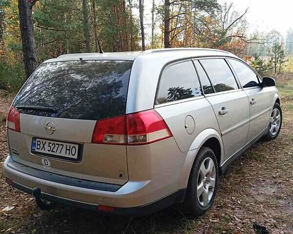 Серый Опель Вектра, объемом двигателя 1.8 л и пробегом 282 тыс. км за 5000 $, фото 3 на Automoto.ua