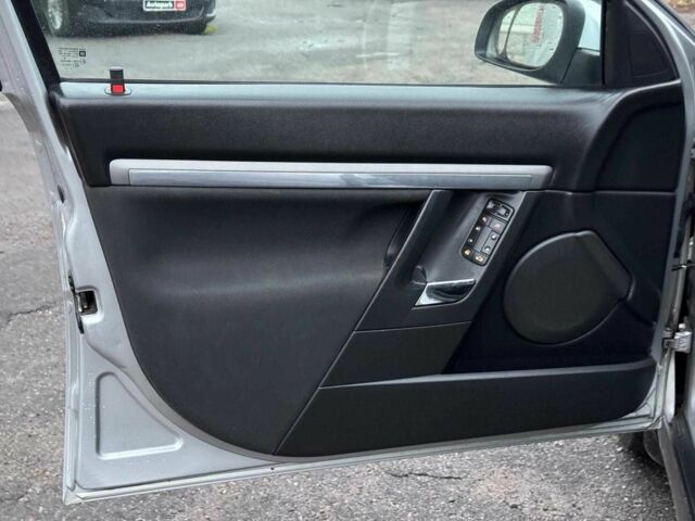 Серый Опель Вектра, объемом двигателя 1.9 л и пробегом 294 тыс. км за 5490 $, фото 11 на Automoto.ua