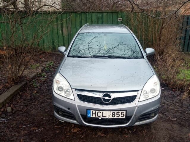 Серый Опель Вектра, объемом двигателя 0 л и пробегом 214 тыс. км за 3136 $, фото 1 на Automoto.ua