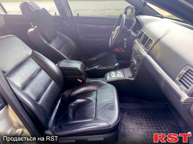 Сірий Опель Вектра, об'ємом двигуна 1.8 л та пробігом 338 тис. км за 4500 $, фото 5 на Automoto.ua