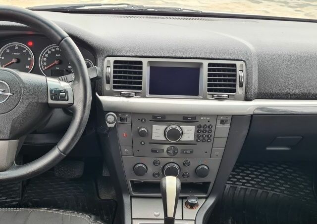 Серый Опель Вектра, объемом двигателя 3 л и пробегом 326 тыс. км за 4500 $, фото 5 на Automoto.ua