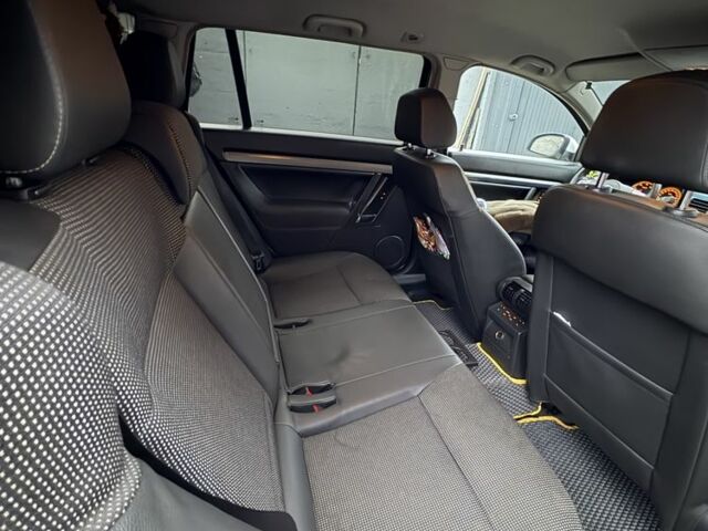 Серый Опель Вектра, объемом двигателя 1.9 л и пробегом 244 тыс. км за 5400 $, фото 14 на Automoto.ua