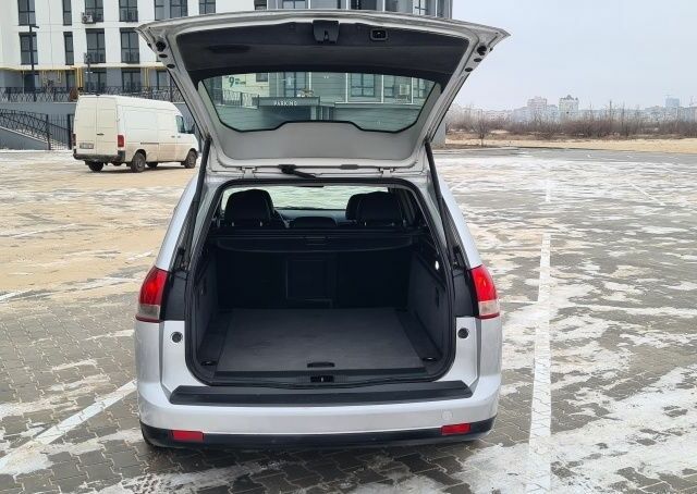 Серый Опель Вектра, объемом двигателя 3 л и пробегом 326 тыс. км за 4500 $, фото 21 на Automoto.ua