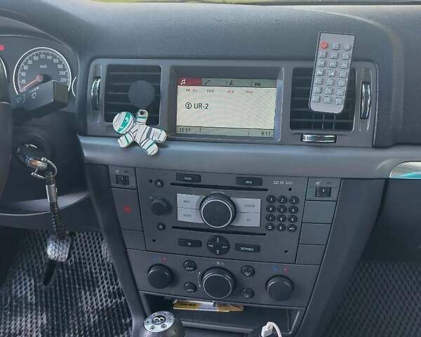 Сірий Опель Вектра, об'ємом двигуна 1.91 л та пробігом 335 тис. км за 4800 $, фото 7 на Automoto.ua