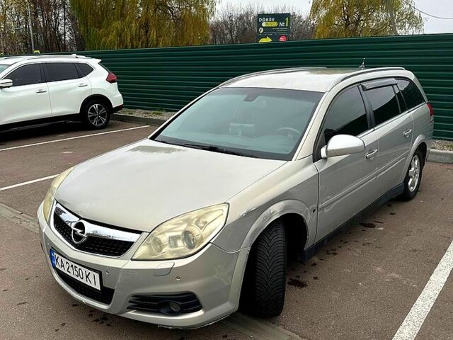 Серый Опель Вектра, объемом двигателя 1.9 л и пробегом 288 тыс. км за 5300 $, фото 2 на Automoto.ua