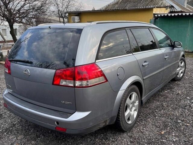 Сірий Опель Вектра, об'ємом двигуна 1.9 л та пробігом 213 тис. км за 2750 $, фото 4 на Automoto.ua